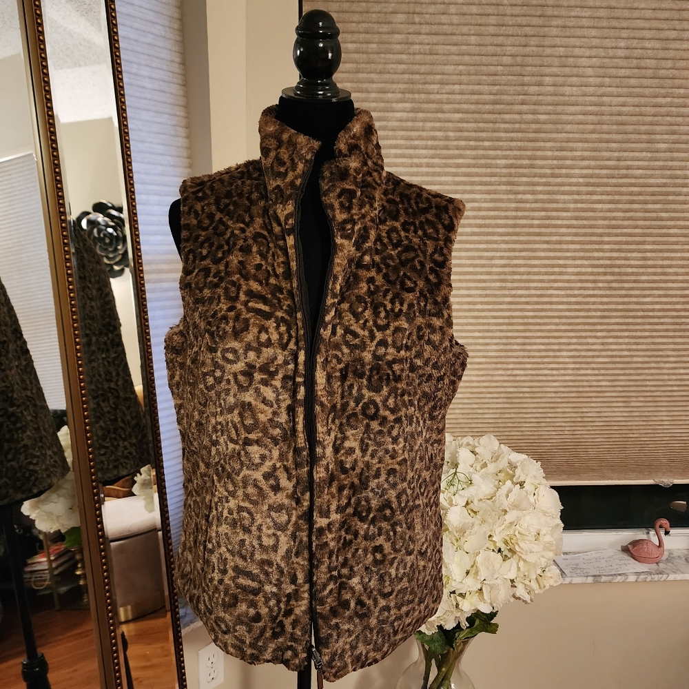 Reversible womens vest